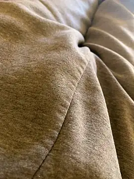 Snapshot of MuzzyFacing chatting on November 2025 09:09:01 AM MuzzyFacing online show from November 2025 09:09:01 AM