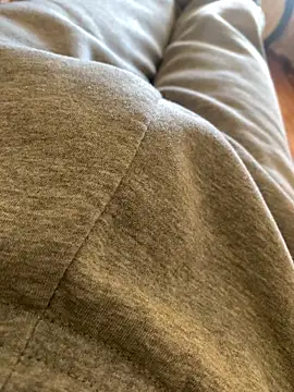 MuzzyFacing online show from April 2026 11:23:02 AM