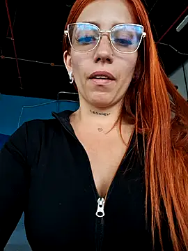 Snapshot of Alis_xxx chatting on October 2025 07:46:01 PM Alis xxx online show from October 2025 07:46:01 PM