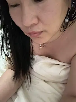 Liqinqin online show from September 2025 12:22:02 PM