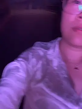 Liqinqin online show from September 2025 10:26:01 AM