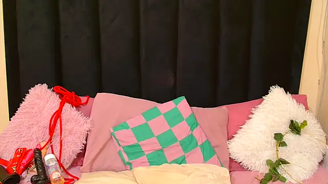 AmazingDarkDoll online show from September 2025 03:07:01 PM