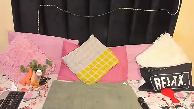 AmazingDarkDoll online show from February 2026 02:44:02 AM