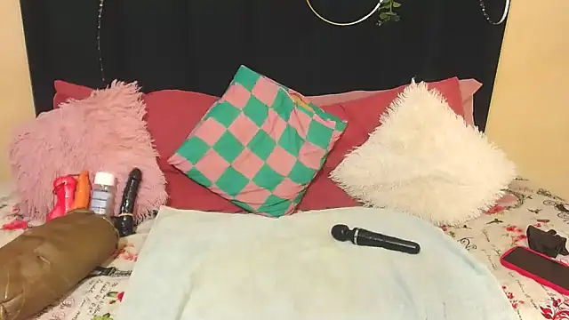 AmazingDarkDoll online show from December 2025 06:47:01 PM