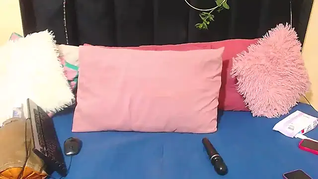 AmazingDarkDoll online show from December 2025 12:44:01 AM