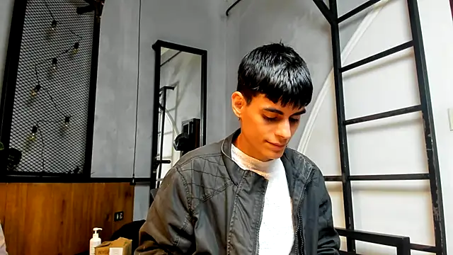 Dani mc1 online show from October 2025 11:31:01 AM