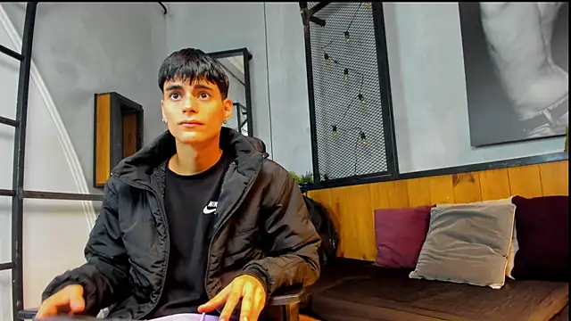 Dani mc1 online show from November 2025 11:43:02 AM