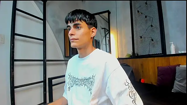 Dani mc1 online show from November 2025 11:32:02 AM