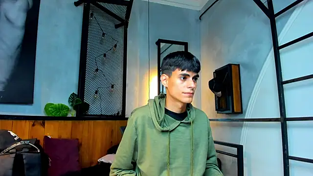 Dani mc1 online show from October 2025 11:33:02 AM