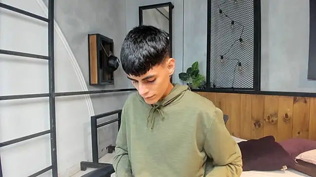 Dani mc1 online show from October 2025 11:30:01 AM