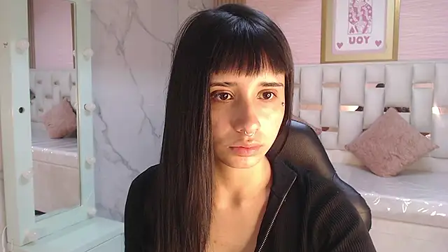 Snapshot of allyssa_bellini_s chatting on September 2025 08:24:02 PM allyssa bellini s online show from September 2025 08:24:02 PM