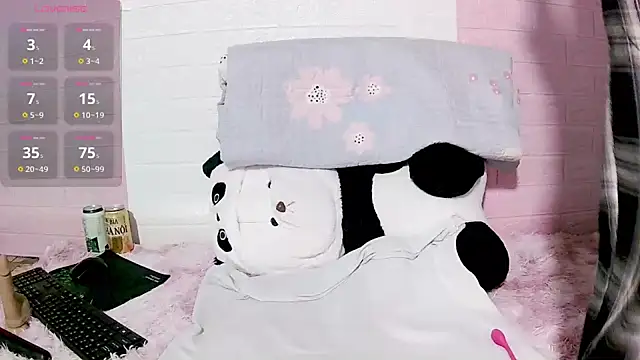 Angel Jakes online show from December 2025 05:01:01 PM