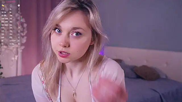 AccaCroyle online show from April 2026 06:14:01 PM