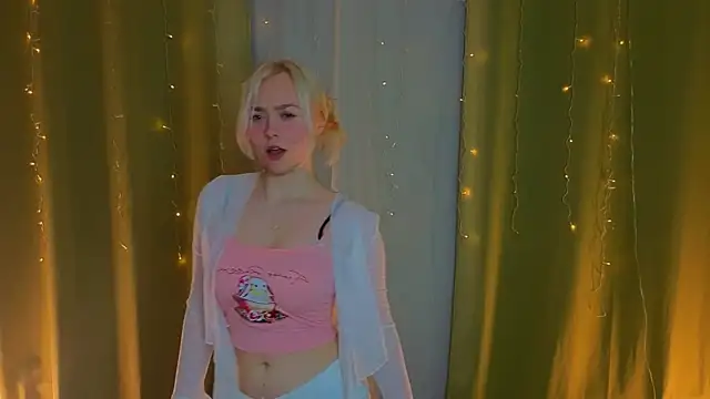 AccaCroyle online show from November 2025 07:50:02 PM