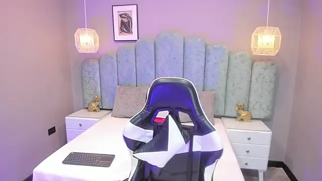 Little vel online show from March 2026 05:25:02 PM