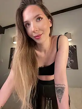 LINA ALL EYES ON YOU online show from March 2026 04:04:02 PM