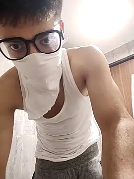 mrmasseur06 online show from April 2026 07:39:01 PM