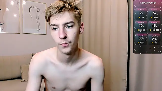 Snapshot of MrSexyCum4U chatting on November 2025 09:46:01 AM MrSexyCum4U online show from November 2025 09:46:01 AM