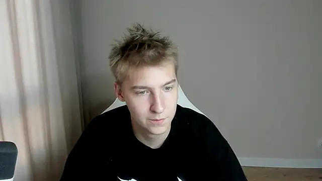 Snapshot of MrSexyCum4U chatting on July 2026 05:01:02 PM MrSexyCum4U online show from July 2026 05:01:02 PM