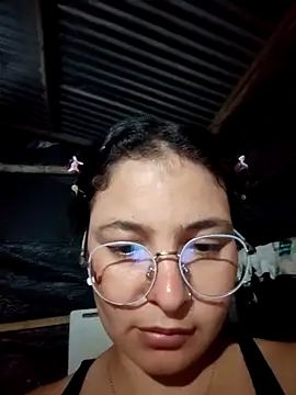 Snapshot of Lily-o chatting on November 2025 12:15:02 AM Lily-o online show from November 2025 12:15:02 AM