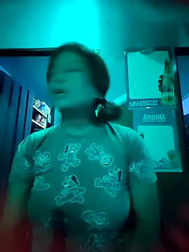 Snapshot of Lily-o chatting on November 2025 01:06:01 AM Lily-o online show from November 2025 01:06:01 AM