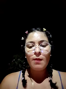 Snapshot of Lily-o chatting on October 2025 12:11:01 AM Lily-o online show from October 2025 12:11:01 AM