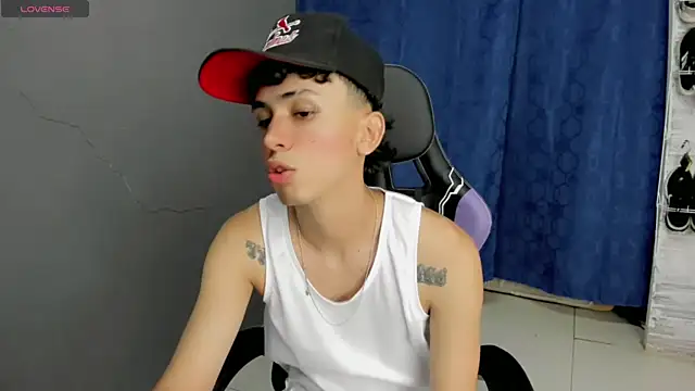 Damien 444 online show from October 2025 03:49:01 AM