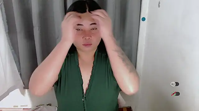 Snapshot of Yhana_Slut chatting on September 2025 01:29:01 PM Yhana Slut online show from September 2025 01:29:01 PM