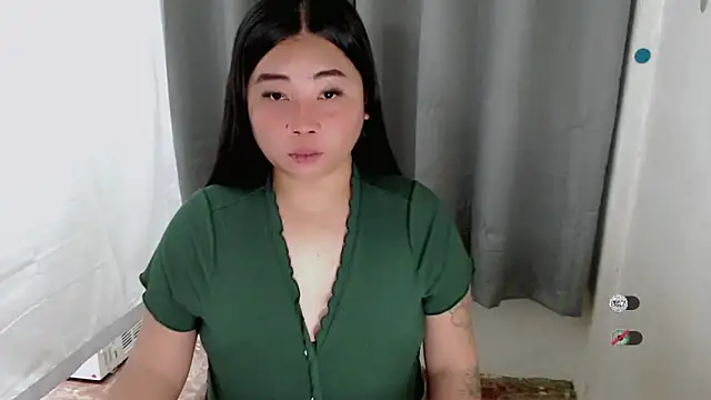 Snapshot of Yhana_Slut chatting on October 2025 04:17:01 PM Yhana Slut online show from October 2025 04:17:01 PM