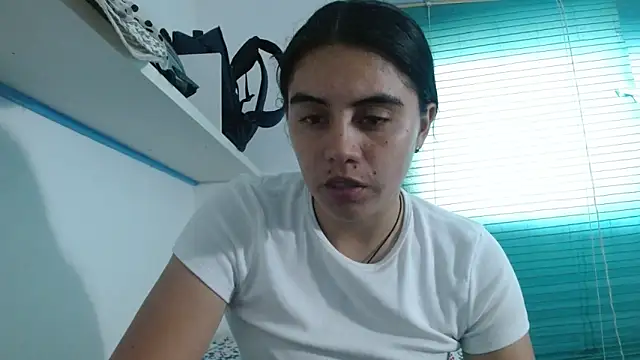 Arieeel 09 online show from April 2026 04:11:02 PM