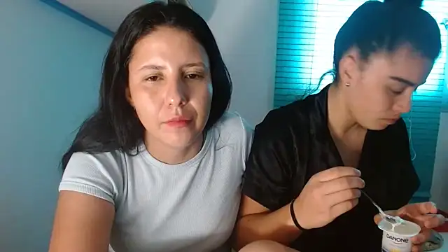 Arieeel 09 online show from April 2026 04:08:02 PM