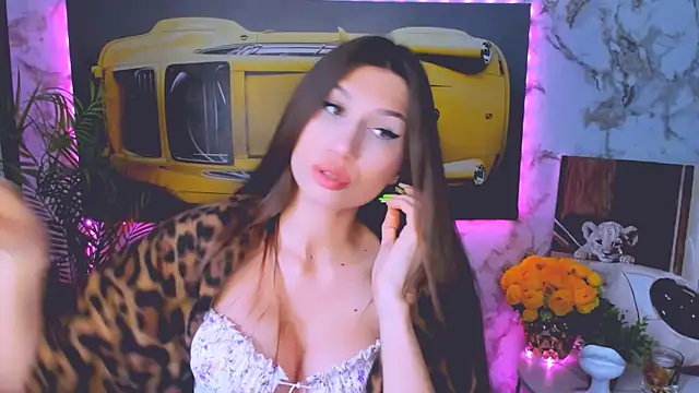 Mollyinyourmind online show from September 2025 12:01:01 PM