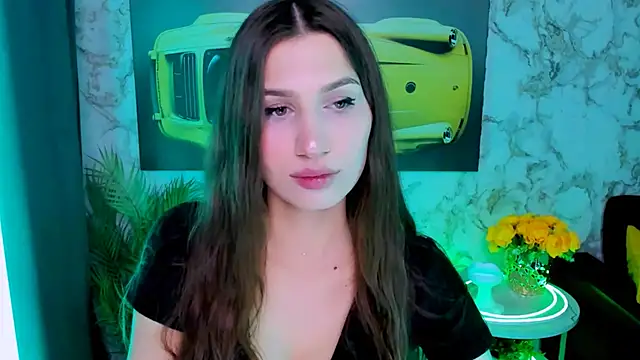 Mollyinyourmind online show from April 2026 09:15:01 PM