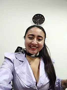 AMATISTA  16 online show from September 2025 12:33:01 PM