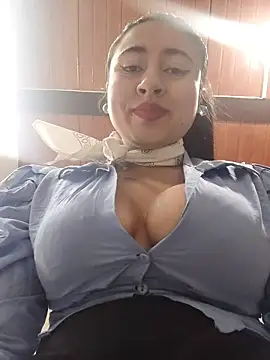 AMATISTA  16 online show from October 2025 12:39:01 PM