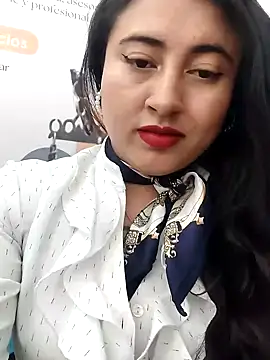 Snapshot of AMATISTA__16 chatting on May 2026 12:22:01 PM AMATISTA 16 online show from May 2026 12:22:01 PM