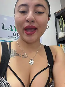 Snapshot of AMATISTA__16 chatting on July 2026 12:26:02 PM AMATISTA 16 online show from July 2026 12:26:02 PM