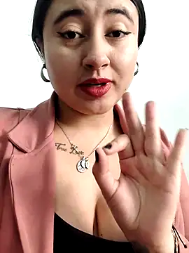 Snapshot of AMATISTA__16 chatting on July 2026 12:34:02 PM AMATISTA 16 online show from July 2026 12:34:02 PM