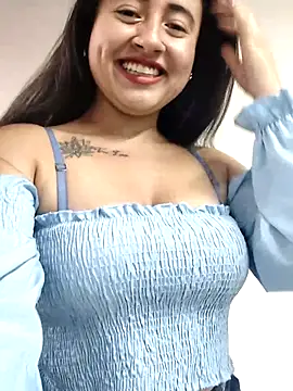 AMATISTA  16 online show from September 2025 12:31:02 PM