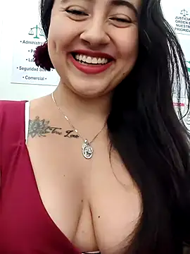 Snapshot of AMATISTA__16 chatting on June 2026 12:27:02 PM AMATISTA 16 online show from June 2026 12:27:02 PM