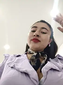 AMATISTA  16 online show from November 2025 12:16:02 PM