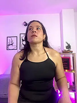 leiablack online show from January 2026 12:11:02 PM