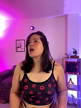 leiablack online show from October 2025 12:02:01 PM