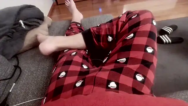 cucciolotto76 online show from December 2025 10:04:01 PM