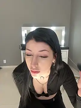 Privad ravenna online show from September 2025 05:40:02 PM