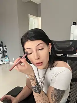 Privad ravenna online show from October 2025 01:08:01 PM