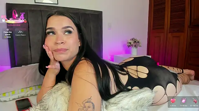 ashlye white online show from April 2026 02:27:02 AM