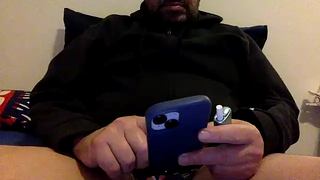 Snapshot of steve669_hot chatting on December 2025 08:24:02 PM steve669 hot online show from December 2025 08:24:02 PM