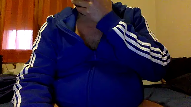 Snapshot of steve669_hot chatting on December 2025 07:44:01 AM steve669 hot online show from December 2025 07:44:01 AM