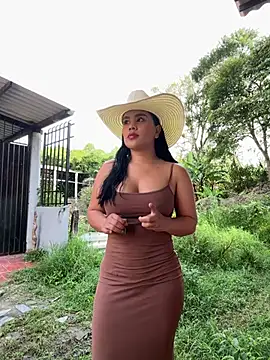 laure torres online show from February 2026 01:41:02 PM